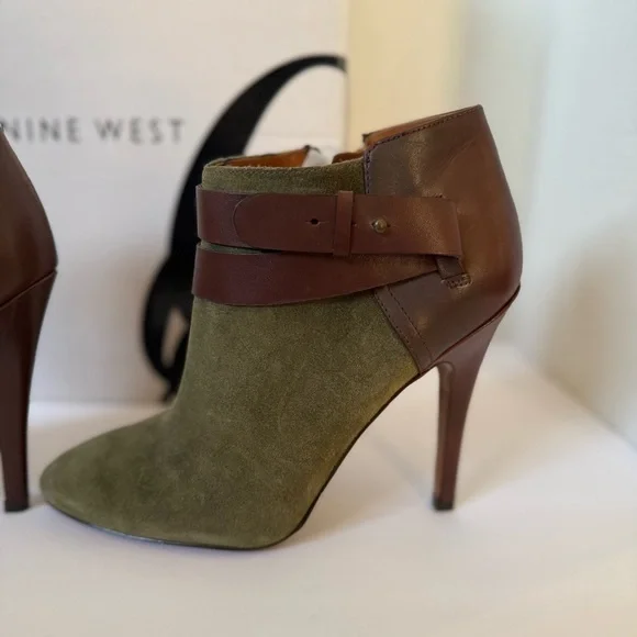 Nine West Olive and Chestnut Heeled Boots Size 7 1/2 M - Picture 4 of 8